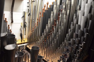 Swell pipes while Waldhorn was being installed