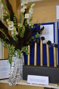 Golden organ pipes and flowers