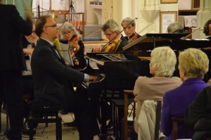 Arturo in full flow with Arco Strings