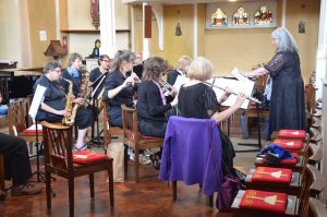 SMSG band playing for cream teas